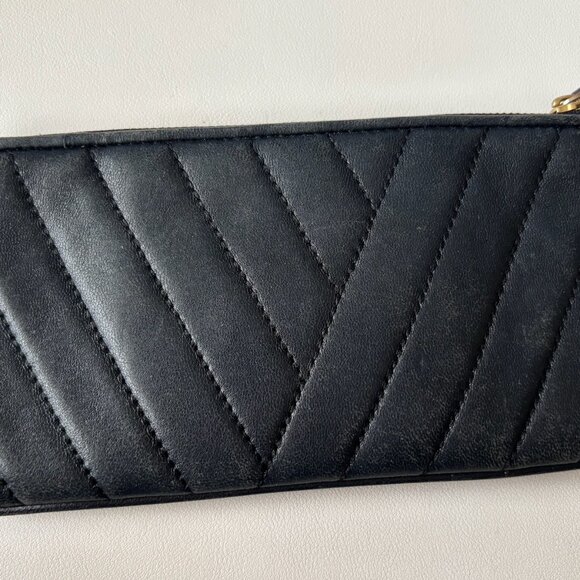 Tory Burch Kira Chevron Phone Wallet Quilted Leather BLACK - Picture 3 of 4